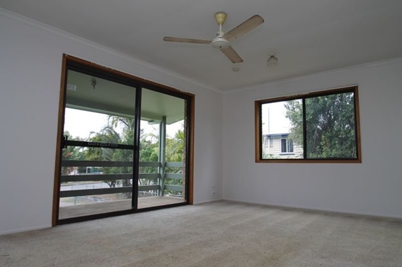 Photo - 17 Worthington Street, West Gladstone QLD 4680 - Image 3