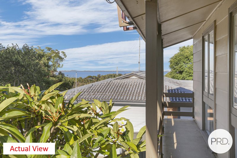 Photo - 17 Wybalena Avenue, Koonawarra NSW 2530 - Image 7