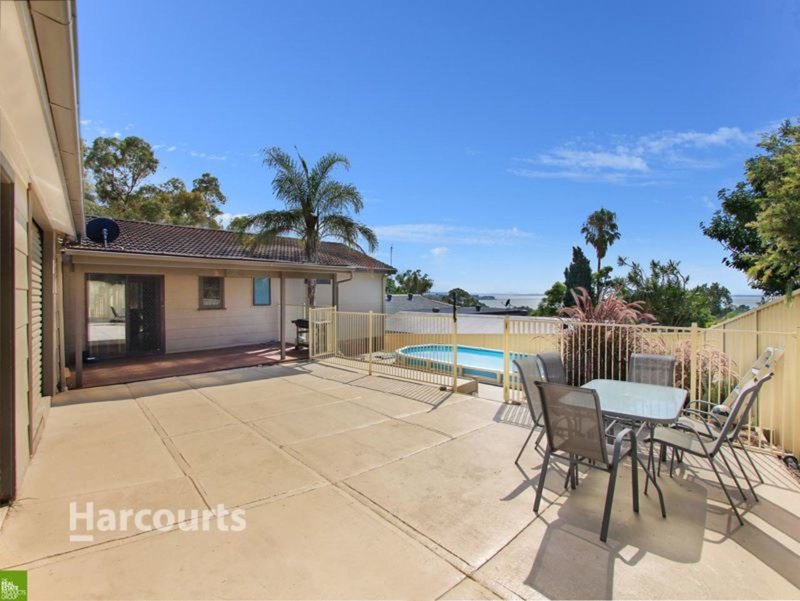 Photo - 17 Wybalena Avenue, Koonawarra NSW 2530 - Image 7