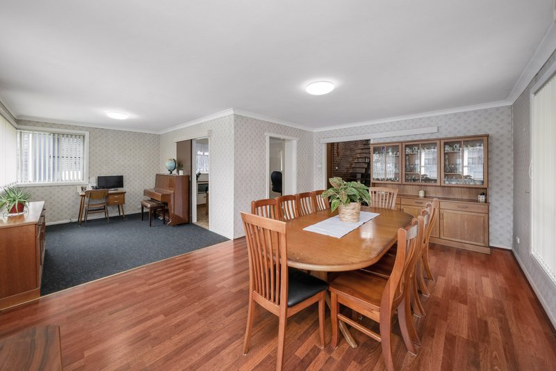 Photo - 17 Wynyard Avenue, Bass Hill NSW 2197 - Image 4