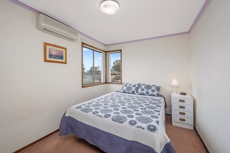 Photo - 17 Wynyard Avenue, Bass Hill NSW 2197 - Image 7