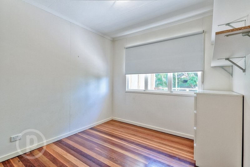 Photo - 17 Yarranabbe Street, Mount Gravatt East QLD 4122 - Image 12