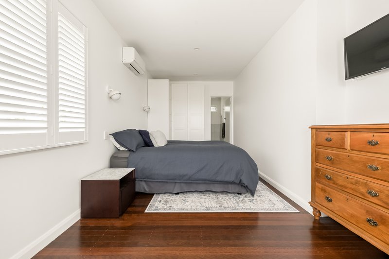 Photo - 17 Yates Avenue, Ashgrove QLD 4060 - Image 10