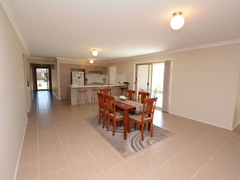 Photo - 17 Yellowfin Avenue, Old Bar NSW 2430 - Image 3