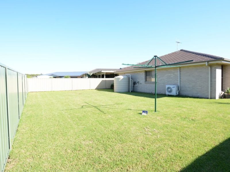 Photo - 17 Yellowfin Avenue, Old Bar NSW 2430 - Image 15