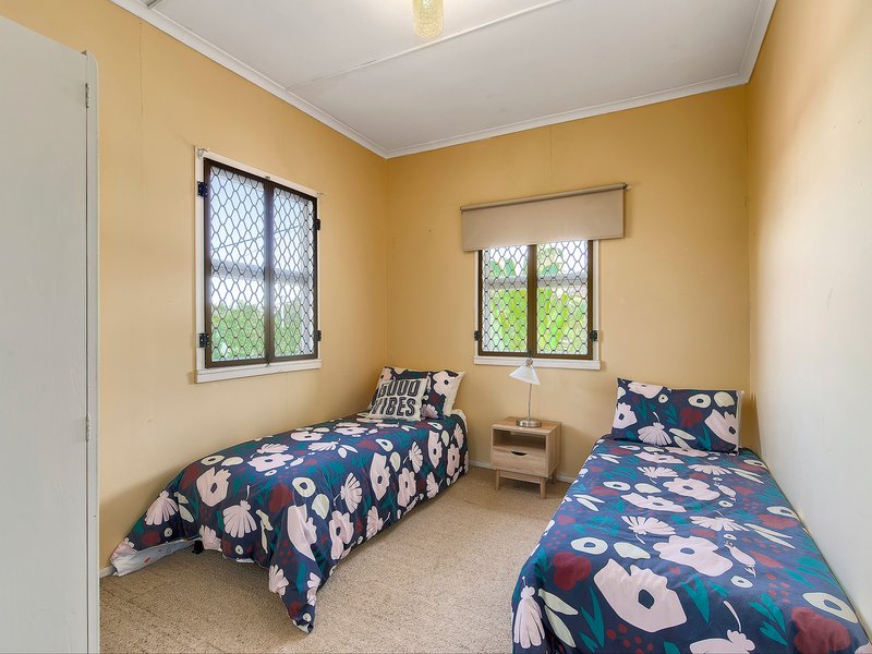 Photo - 17 Yiada Street, Kedron QLD 4031 - Image 9