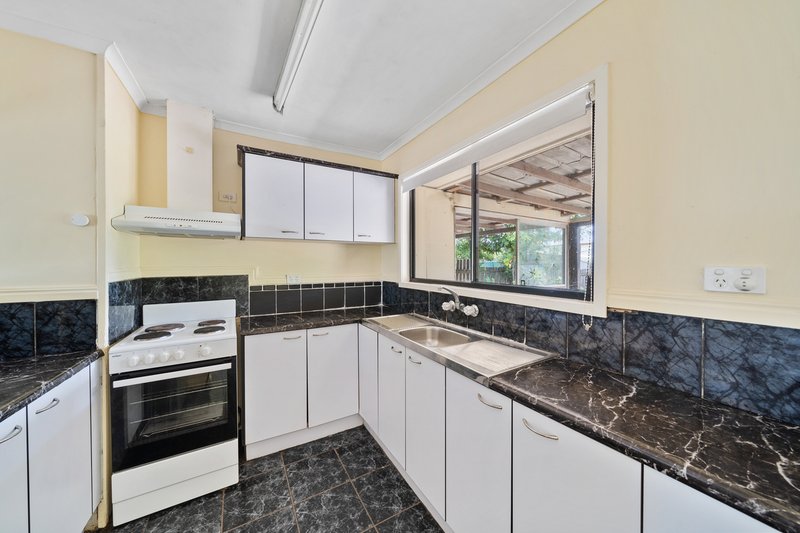 Photo - 17 Yolla Street, Eagleby QLD 4207 - Image 3