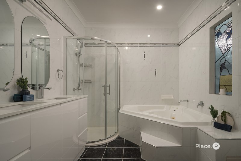 Photo - 17 Zeehan Street, Wavell Heights QLD 4012 - Image 20