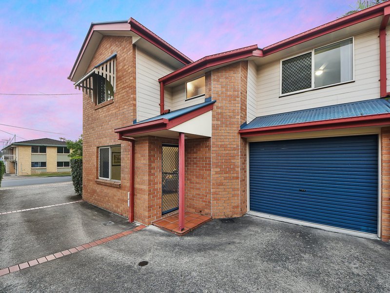 Photo - 1/7 Zenith Avenue, Chermside QLD 4032 - Image 2