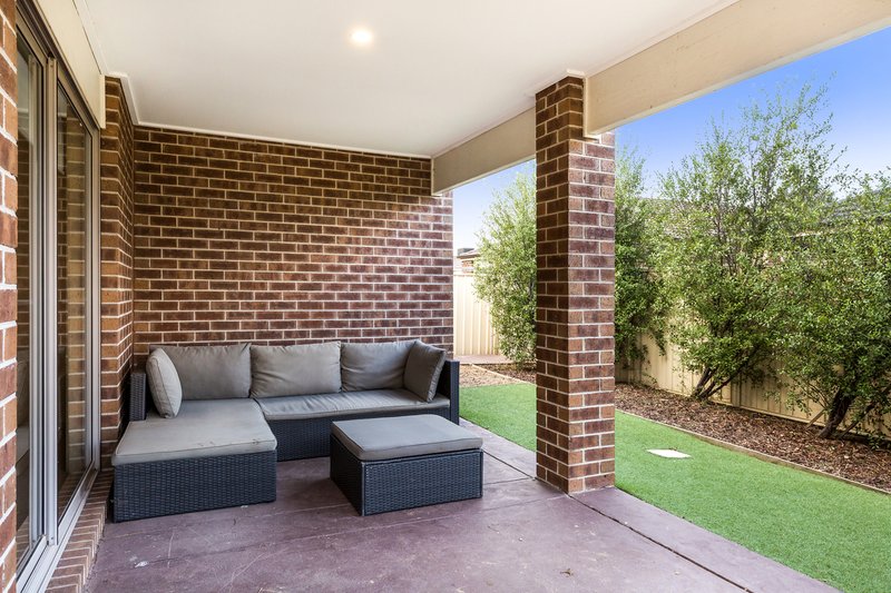 Photo - 17 Zenith Street, Pakenham VIC 3810 - Image 6