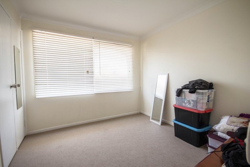 Photo - 17 Zeolite Place, Eagle Vale NSW 2558 - Image 6