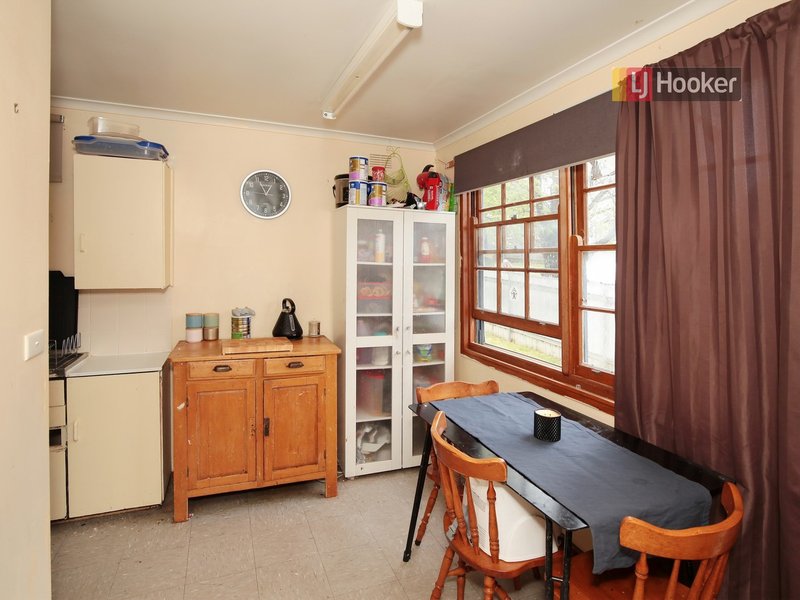 Photo - 17 Ziegler Avenue, Kooringal NSW 2650 - Image 3