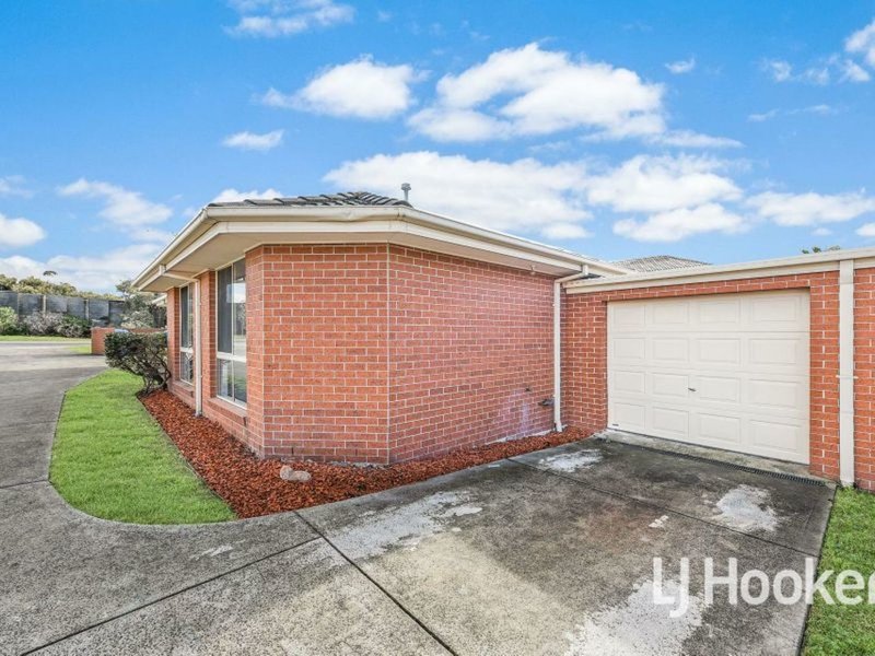 Photo - 1/70-72 Robjant Street, Hampton Park VIC 3976 - Image 12