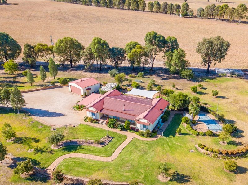 170 Barrs Road, Cowra NSW 2794