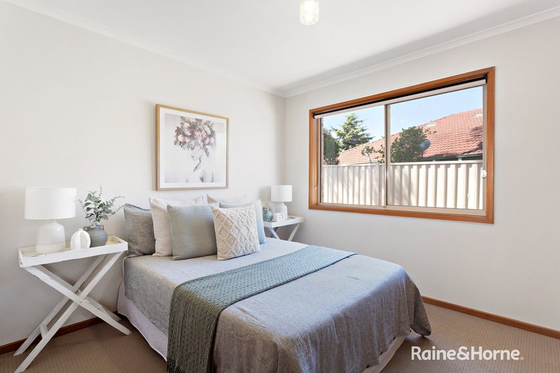 Photo - 1/70 Brudenell Drive, Jerrabomberra NSW 2619 - Image 8