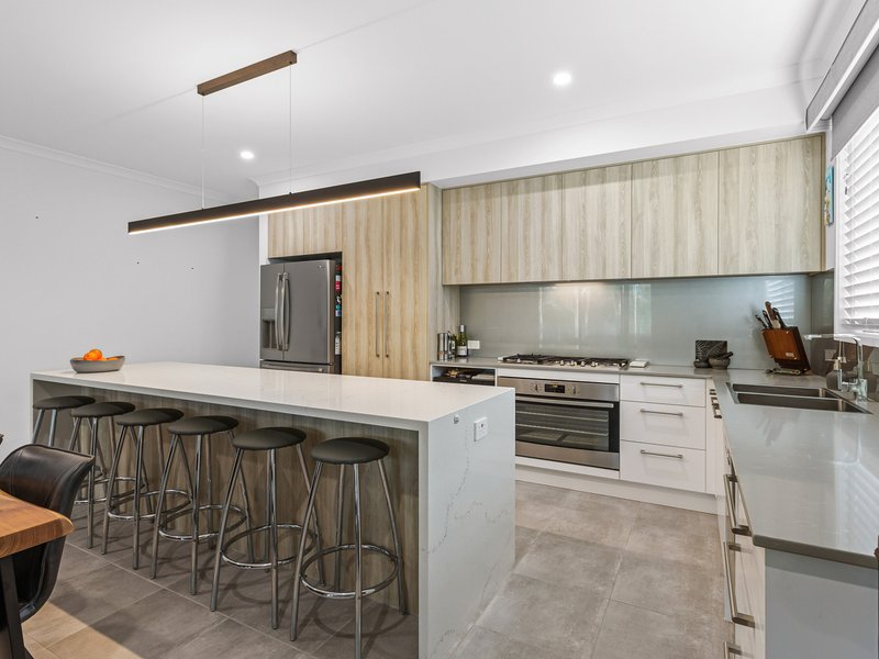 Photo - 170 Freshwater Dr , Banksia Beach QLD 4507 - Image 11