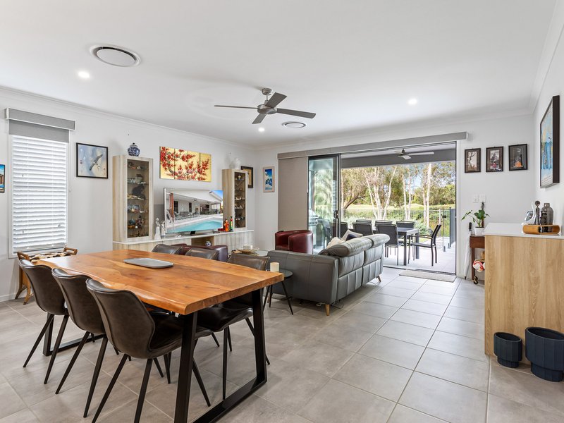 Photo - 170 Freshwater Dr , Banksia Beach QLD 4507 - Image 9