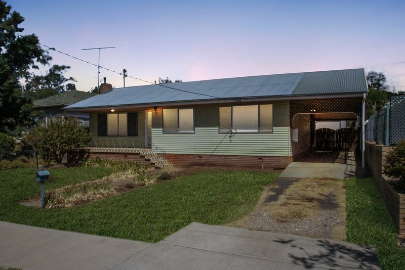 170 Hawker Street, Quirindi NSW 2343