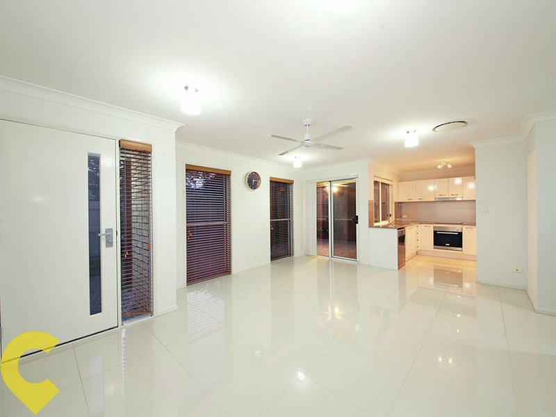 Photo - 1/70 Hedley Avenue, Nundah QLD 4012 - Image 4