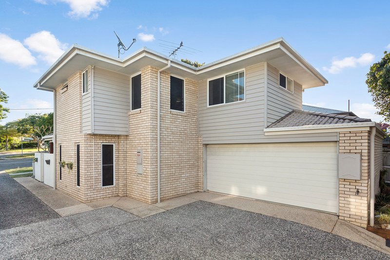 Photo - 1/70 Hedley Avenue, Nundah QLD 4012 - Image 3