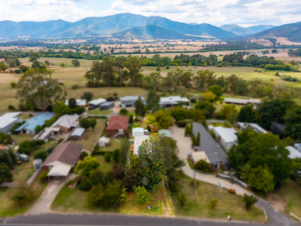 3-bedroom house at 170 Kiewa Valley Highway, Tawonga South, VIC 3698, Alpine, Victoria