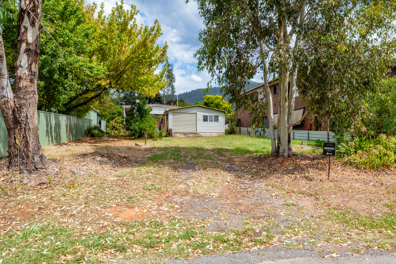 3-bedroom house at 170 Kiewa Valley Highway, Tawonga South, VIC 3698, Alpine, Victoria