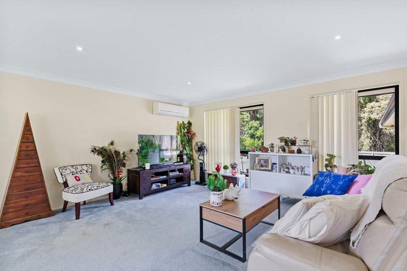Photo - 170 Kirralee Crescent, Upper Kedron QLD 4055 - Image 5
