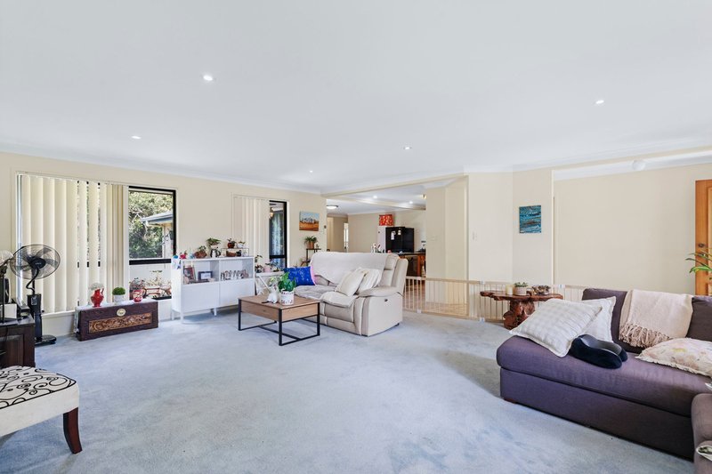 Photo - 170 Kirralee Crescent, Upper Kedron QLD 4055 - Image 8