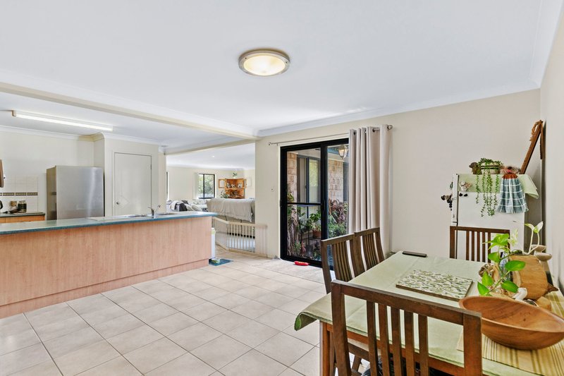 Photo - 170 Kirralee Crescent, Upper Kedron QLD 4055 - Image 16