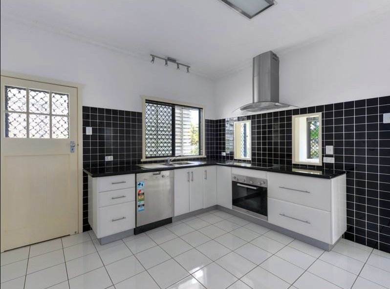 Photo - 170 Macrossan Avenue, Norman Park QLD 4170 - Image 7