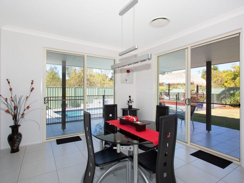 Photo - 170 Marina Boulevarde , Banksia Beach QLD 4507 - Image 4