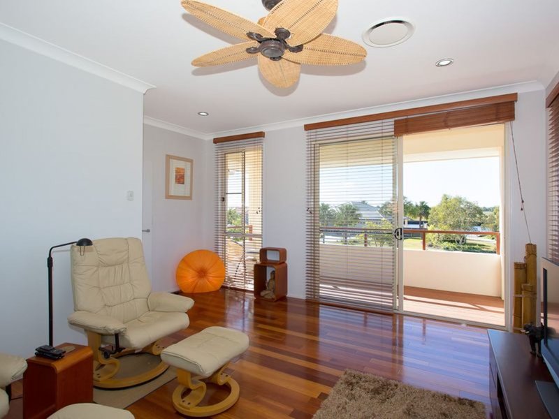 Photo - 170 Marina Boulevarde , Banksia Beach QLD 4507 - Image 9