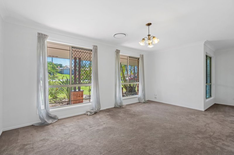 Photo - 170 Mount Warren Boulevard, Mount Warren Park QLD 4207 - Image 6