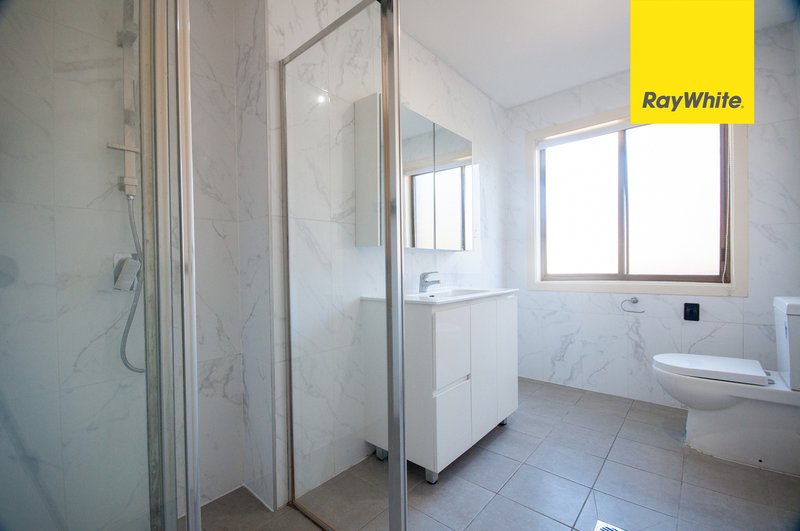 Photo - 1/70 Northumberland Road, Auburn NSW 2144 - Image 5