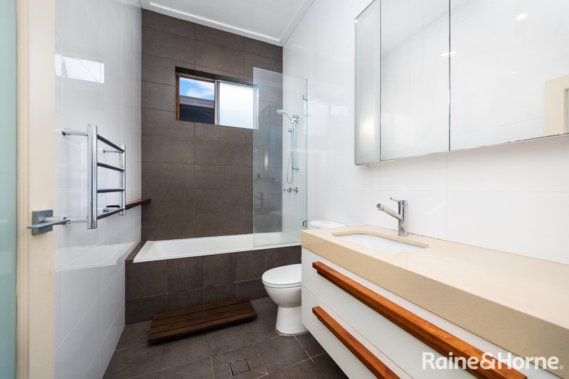 Photo - 1/70 Petersham Road, Marrickville NSW 2204 - Image 3