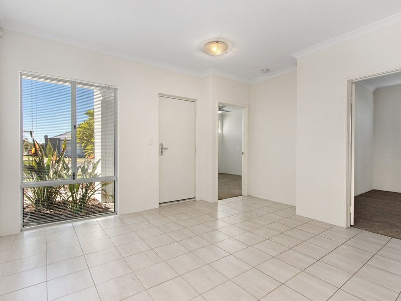 Photo - 170 Sunrise Boulevard, Wellard WA 6170 - Image 4