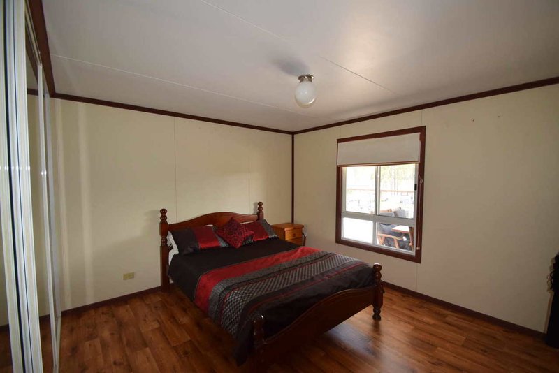 Photo - 170 Willaura Drive, Coominya QLD 4311 - Image 10