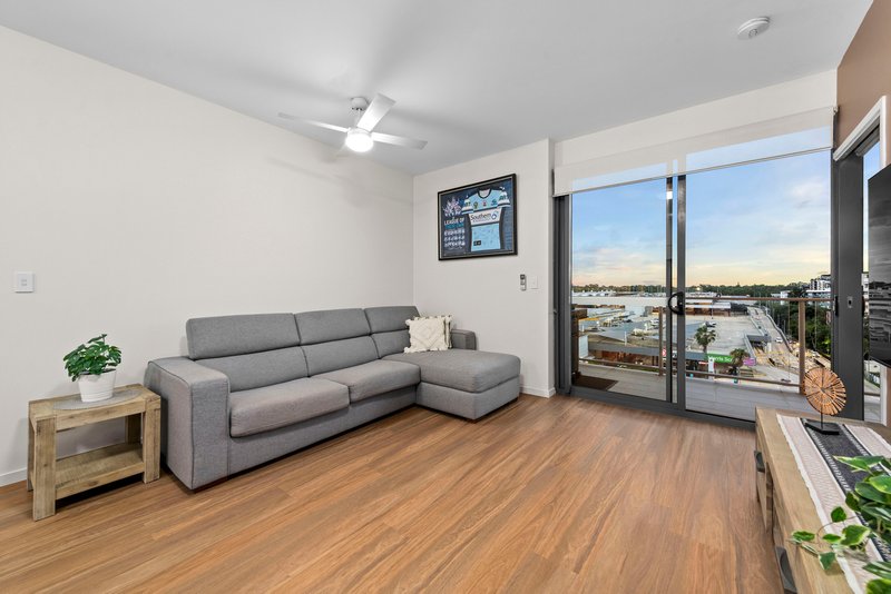 Photo - 1701/25 Charlotte Street, Chermside QLD 4032 - Image 3