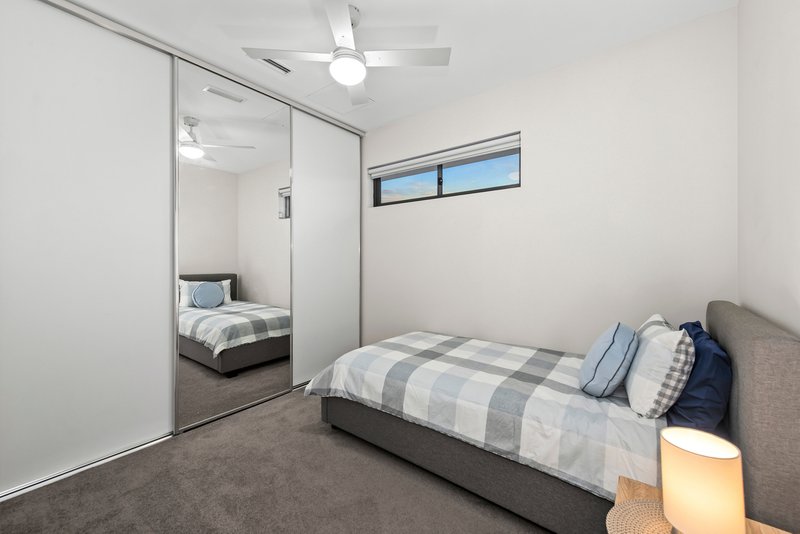 Photo - 1701/25 Charlotte Street, Chermside QLD 4032 - Image 8