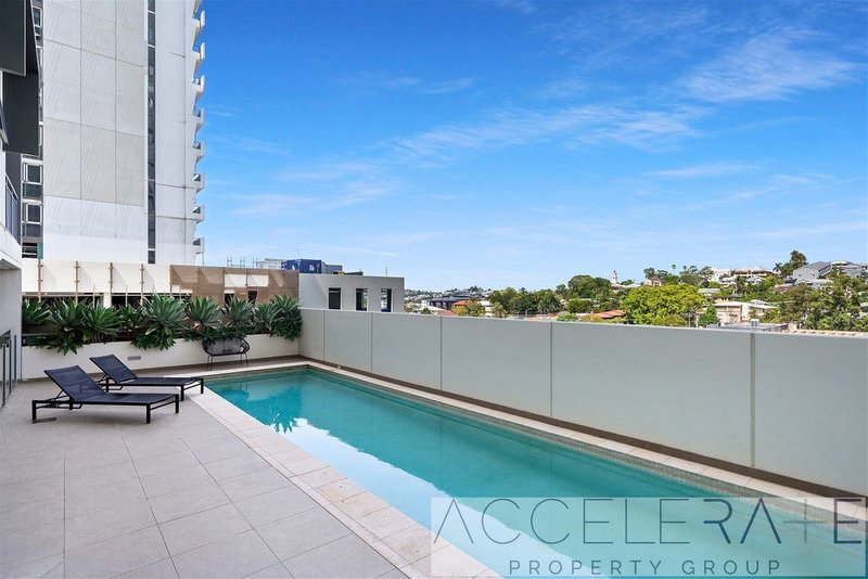 Photo - 1701/35 Campbell Street, Bowen Hills QLD 4006 - Image 6