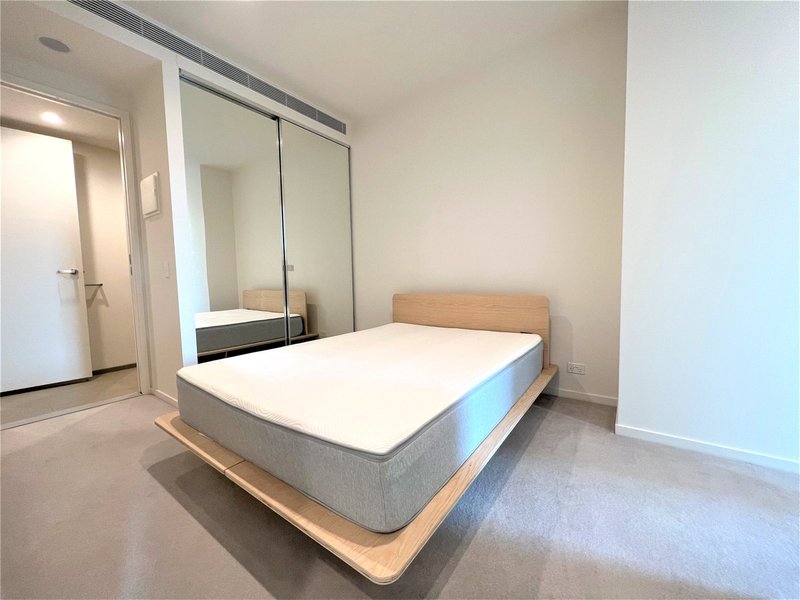 Photo - 1702/70 Southbank Boulevard, Southbank VIC 3006 - Image 4