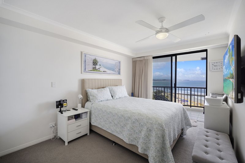 Photo - 1702/88 Marine Parade, Coolangatta QLD 4225 - Image 7