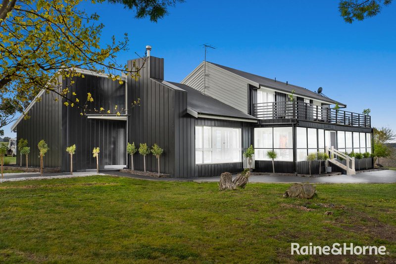 Photo - 1703 Gisborne Road, Coimadai VIC 3340 - Image 3