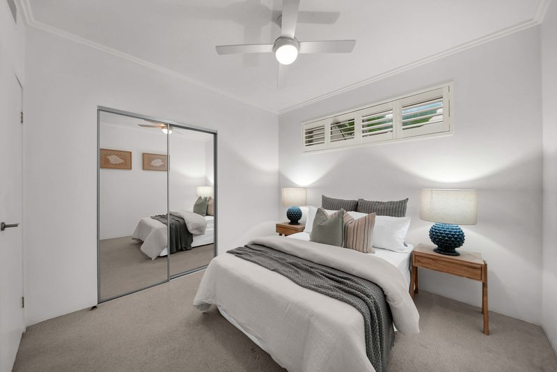 Photo - 1703/1 Rialto Quay Drive, Hope Island QLD 4212 - Image 16