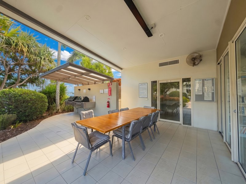 Photo - 1703/1 Rialto Quay Drive, Hope Island QLD 4212 - Image 24