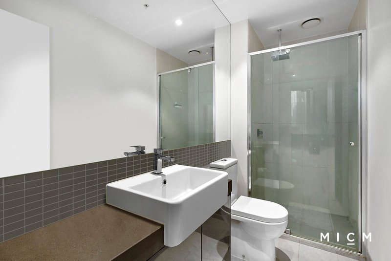 Photo - 1703/33 Clarke Street, Southbank VIC 3006 - Image 8