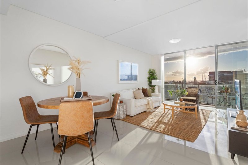 Photo - 1703/39 Rhodes Street, Hillsdale NSW 2036 - Image 2