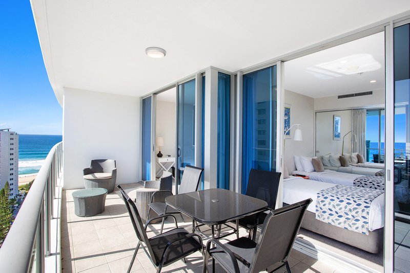 Photo - 1704/18 Enderley Avenue 'Artique' , Surfers Paradise QLD 4217 - Image 2