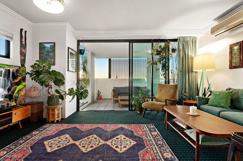 Photo - 1704/361 Turbot Street, Spring Hill QLD 4000 - Image 2