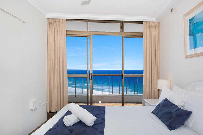 Photo - 1704/9 Trickett Street, Surfers Paradise QLD 4217 - Image 4